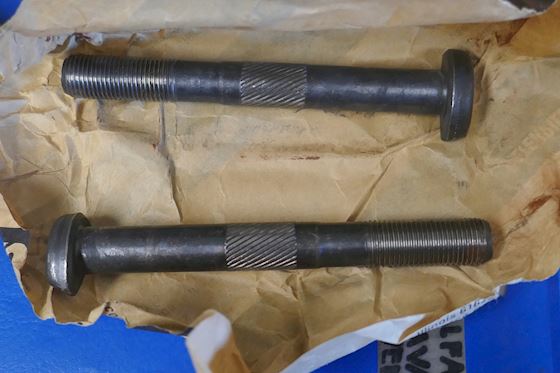Caterpillar Bolt Connection Rod 6N-8942 #1