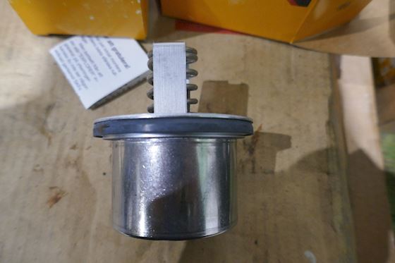Caterpillar Water Temperature Regulator 248-5513   82°C #1