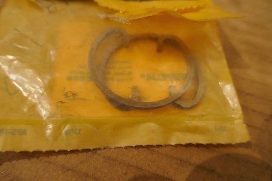 Retainer  1S-9543 #1