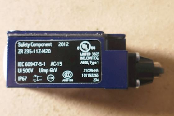 SCHMERSAL Position Switch ZR235-11Z-M20 #1