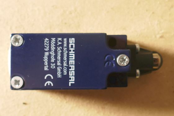 SCHMERSAL Position Switch ZR235-11Z-M20 #3
