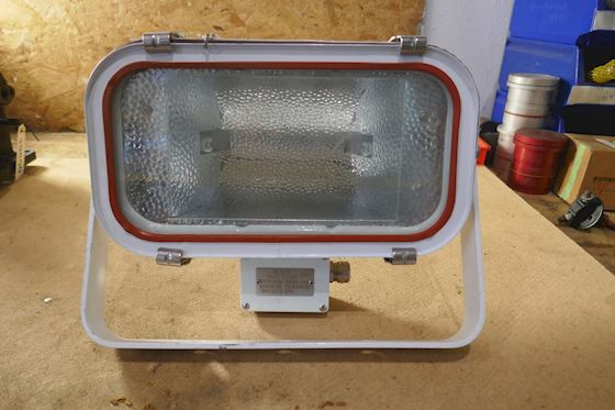 TG67A-C1000  Flood Light #1