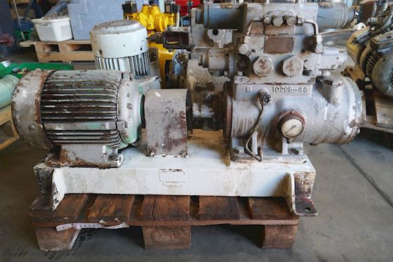 Frydenbo PE 1 1/4'' Triple Screww Cartrige Pump #1