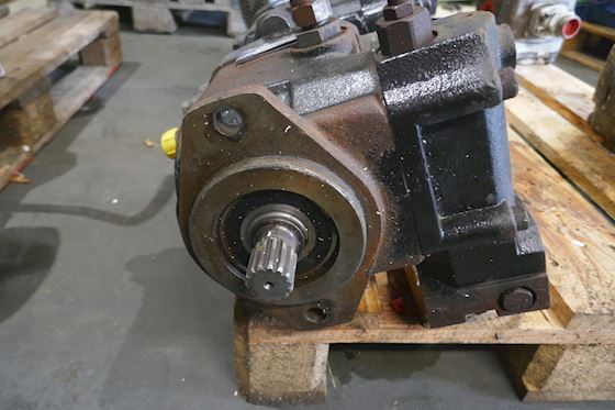 Oilgear PVG100E1UVRDFN P-1NNSN-GN and PVG100E1UVRGFK P.1NNSN #3