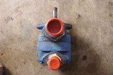 Vickers V20-1B11B-1C-11EN1000 - 1