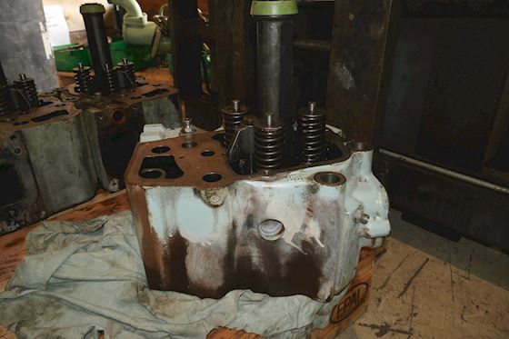 MTU Cylinder Head #4