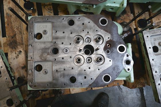 MAN B&W Alpha Cylinder Head 28/32A 11616-02 #1