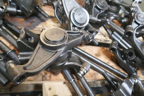 MTU Rocker Arm and Push Rod and Bolts #6