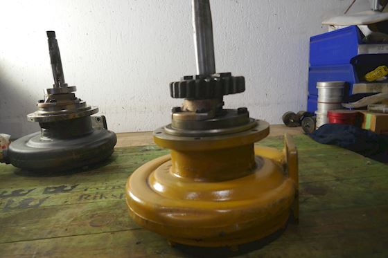 Caterpillar Water Centrifugal Pump 4L3760 #2