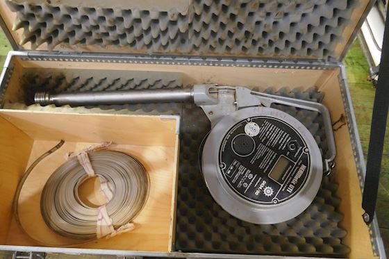 HoneyWell Portable Electronic Level Gauge Enraf Tanksystem #1