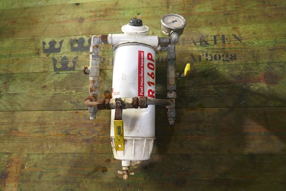 Racor Parker R160P Fuel Filter/Water Separator Assembly with Head and Manomter #1