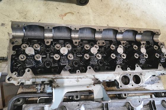 MTU Cylinder Head Serie 60 #2