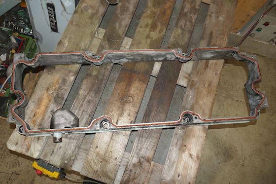 MTU Cylinder Head Cover and Top Cover #4