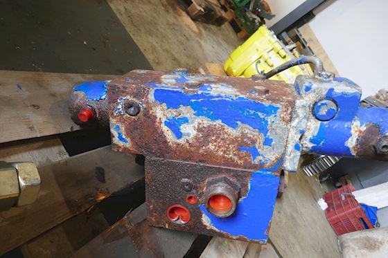 Unknown Hydraulic Valve #2