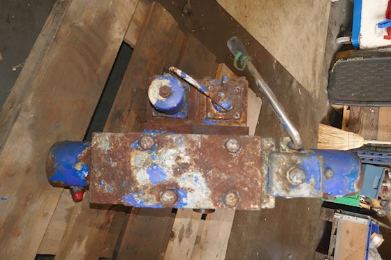 Unknown Hydraulic Valve #4