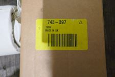 OSRAM Vialox Nav-E150W E40 Sodium Vapor Bulb - 1