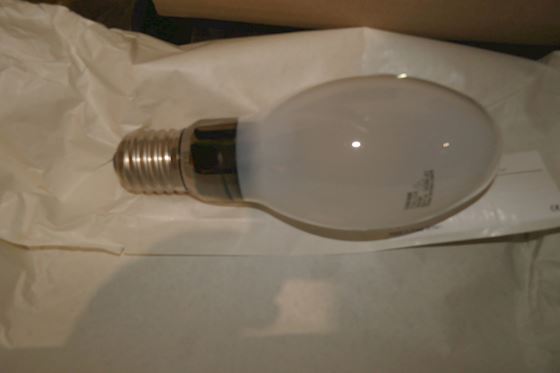 OSRAM Vialox Nav-E150W E40 Sodium Vapor Bulb #1