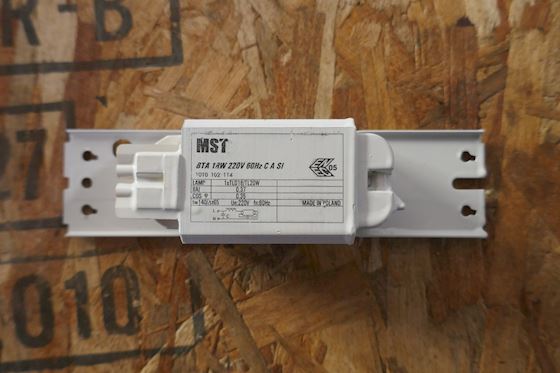 MST BTA 18W 220V 60Hz C A SI #1