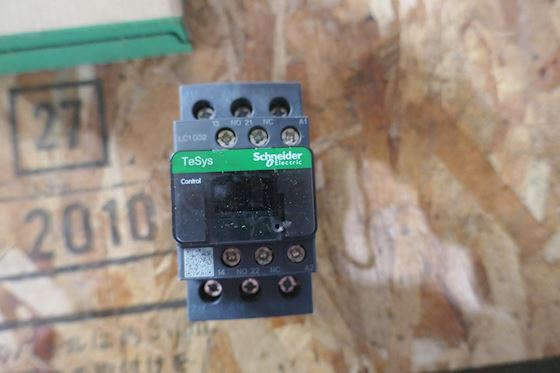 Schneider Electric LC1D32R7 #2