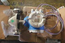 Endress+Hauser  Promass 300 8E3B08 Corilis Flowmeter with Remote Display - 1