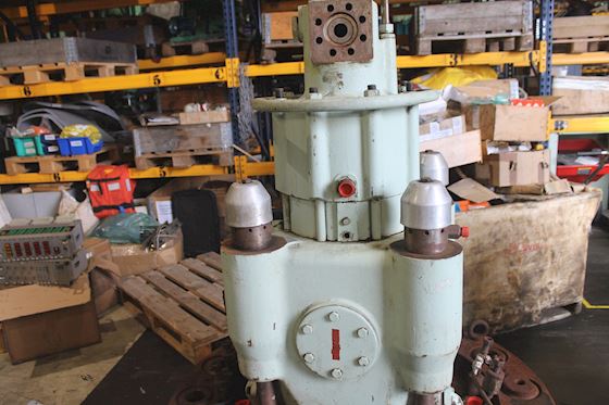 MAN B&W Cylinder Cover and Exhaust Valve #2