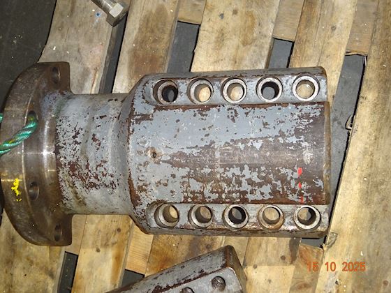 Split Clamp on Propeller Shaft Coupling Flange #3