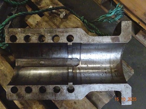 Split Clamp on Propeller Shaft Coupling Flange #2
