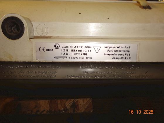 A.T.X Fluorescent Luminaires FLe Serie   2x20W #6