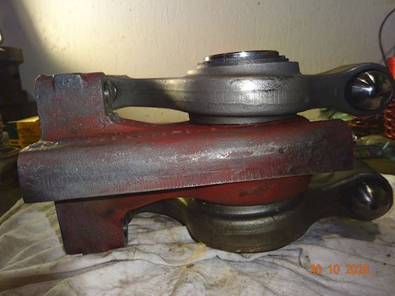 Valve Rocker Bracket M25 #2