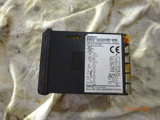 Omron E5CC-QX3A5M-000 #2