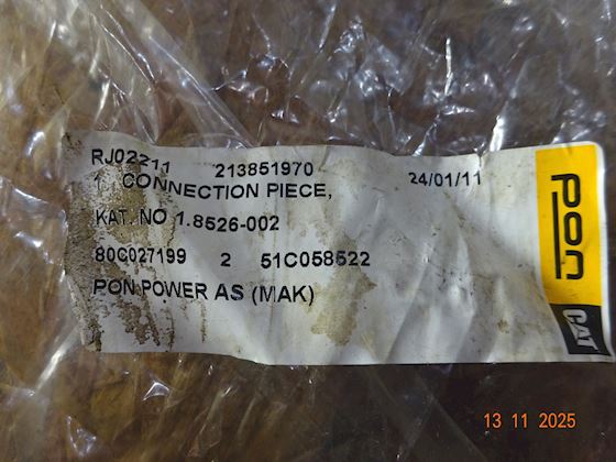 MaK Caterpillar Connection Piece 1.8526-002 #4