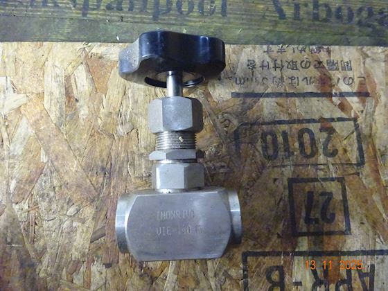 Inox Riva Two Ways Needle Valve VIA-140-G #1
