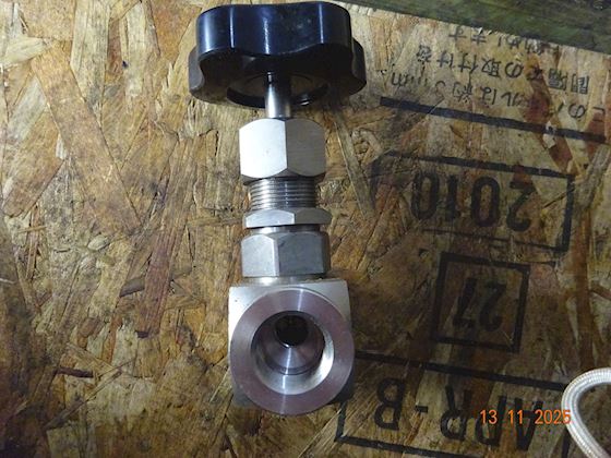 Inox Riva Two Ways Needle Valve VIA-140-G #2