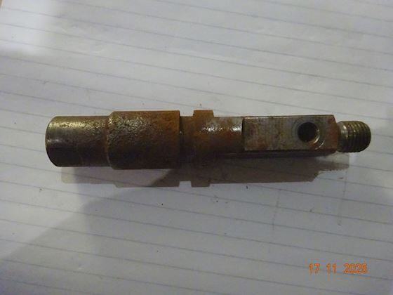 Deutz KBAL 65S13/13 Nozzle Holder #1