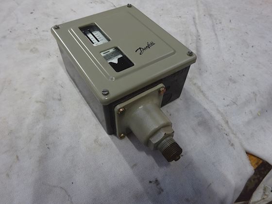 Danfoss 17-523766  RT200 Pressure Switch #2
