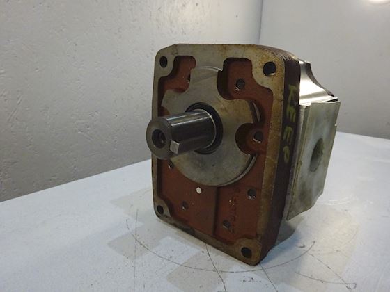 Dowty HYDRAULIC GEAR PUMP #2