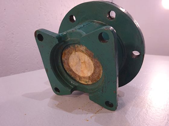 Volvo Penta Bearing Housing 845969 Seawaterpump 121 CHC #2