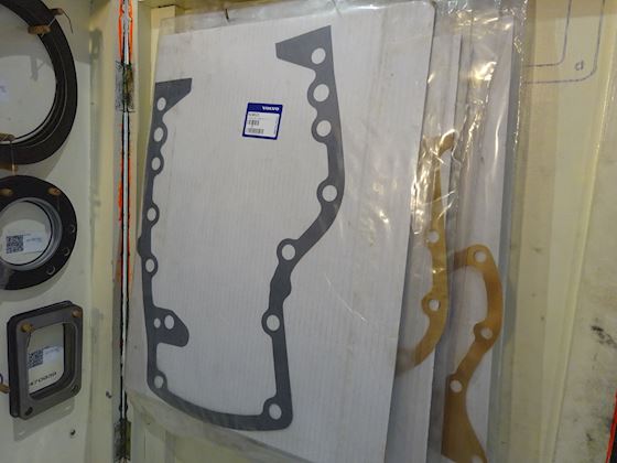Volvo Penta Gaskets and Kit sets in Cabinet #11