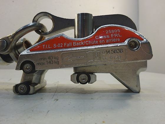 Cresto  Safty Harness with Honeywell Fall Arrester #6