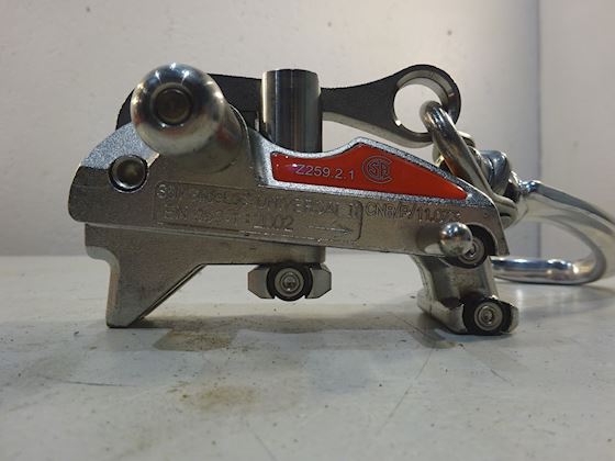 Cresto  Safty Harness with Honeywell Fall Arrester #7