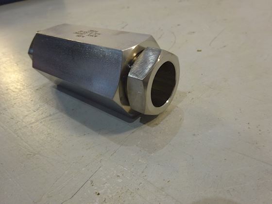 Butech high pressure 1" M/P OD x 1"M/P OD Coupling #2