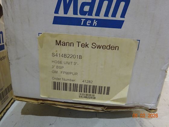 Mann Tec 3" BSP Hose - 3" FPM/PUR Seal connection #6