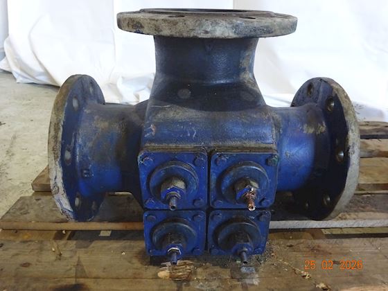 Cooling water Thermostat #1