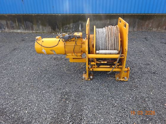 Emce winch SC71E #1