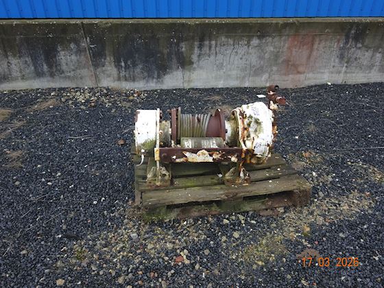 Lifting Winch #1