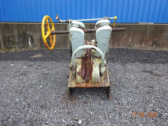 Ancher Chain Lock / Pacifier #1