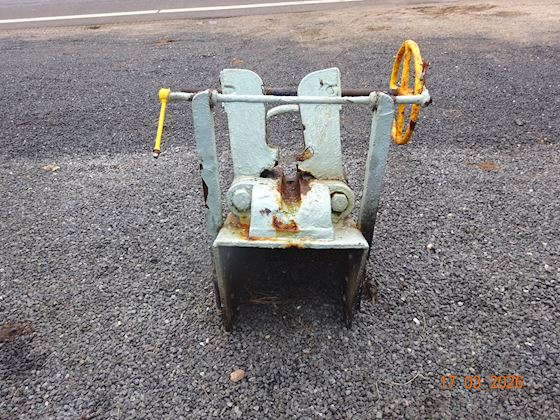 Ancher Chain Lock / Pacifier #3