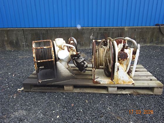 Staffa Robe Winch #1