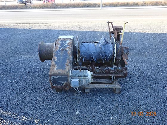 Wire Winch with Capstan #1