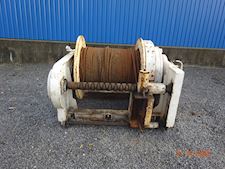 Wire Winch with Wire Guide - 1